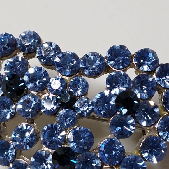 Blue Glass And Metal Heart With Flowers Brooch - Picture 7 of 14